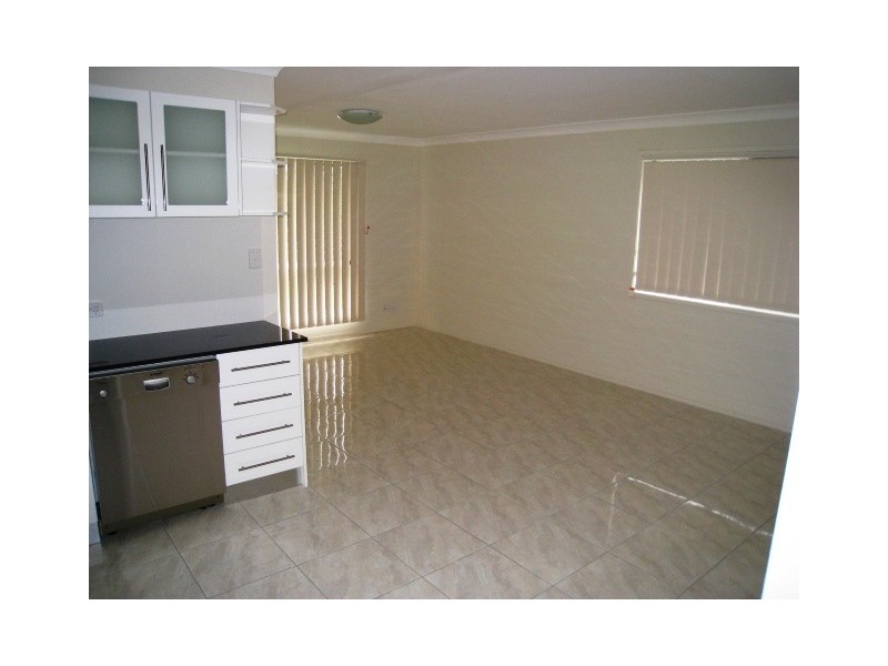 10 Fairdale Street, Woodridge QLD 4114