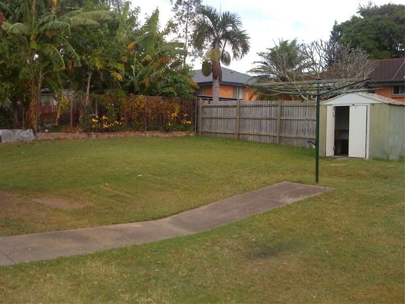 22 Stuart Street, Woodridge QLD 4114