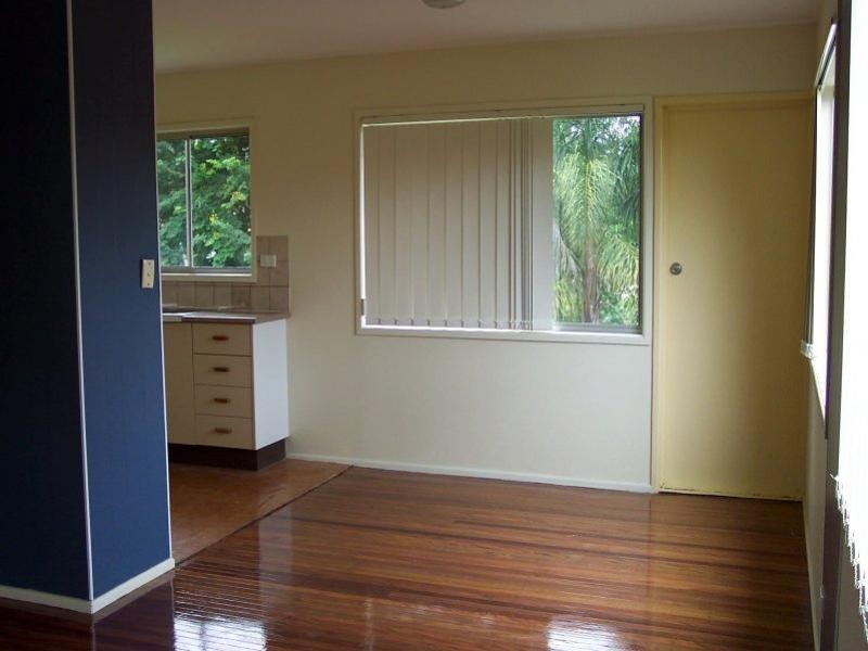 10 Daffodil Street, Logan Central QLD 4114