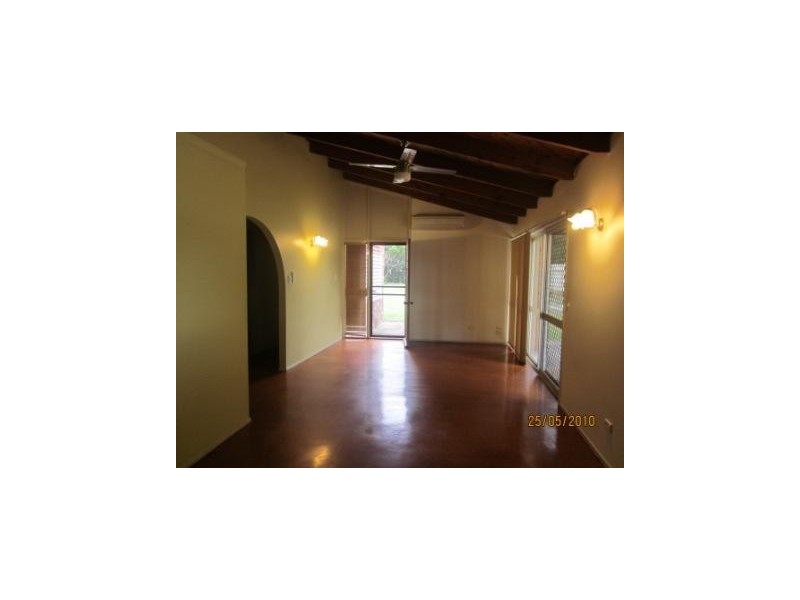 13 Lacebark Street, Crestmead QLD 4132