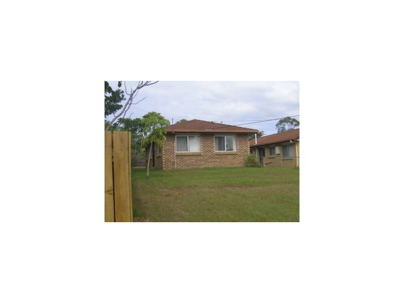 4 Fairdale Street, Woodridge QLD 4114