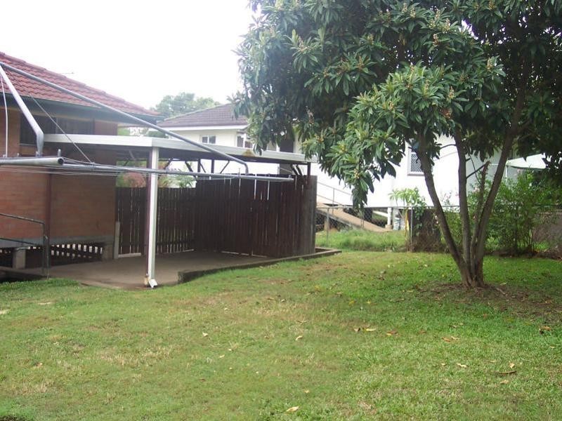 11 Opal Street, Kingston QLD 4114