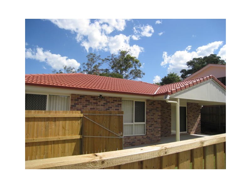 2/47 Queens Road, Kingston QLD 4114