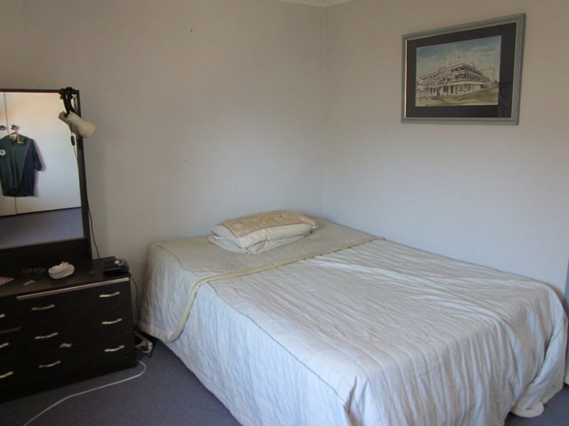 24 & 23/111 Kingston Road, Woodridge QLD 4114