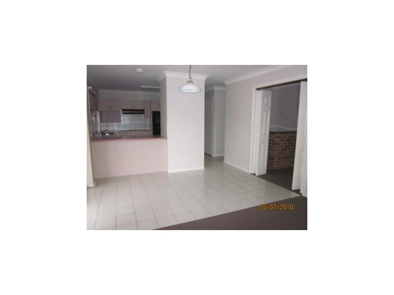 4 Elton Street, Daisy Hill QLD 4127