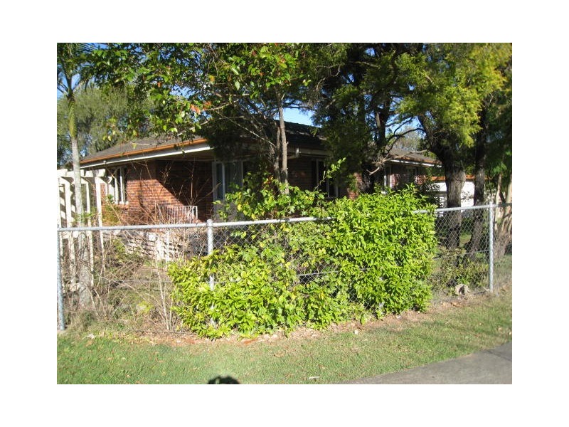 8 Arthur Street, Woodridge QLD 4114