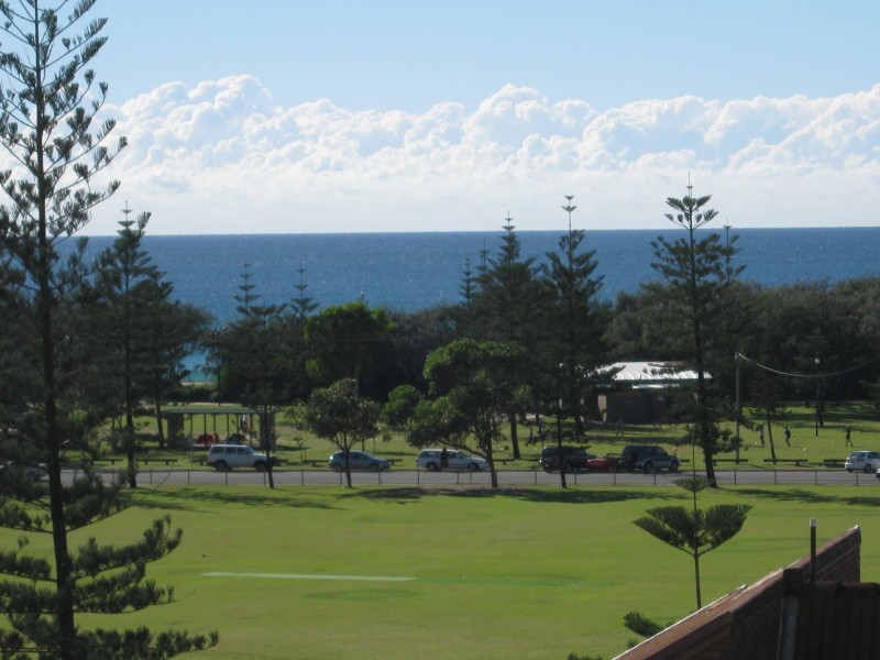 2052/2633 Gold Coast Highway, Broadbeach QLD 4218