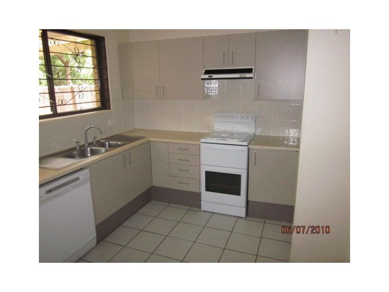 2/25 Chatswood Road, Daisy Hill QLD 4127