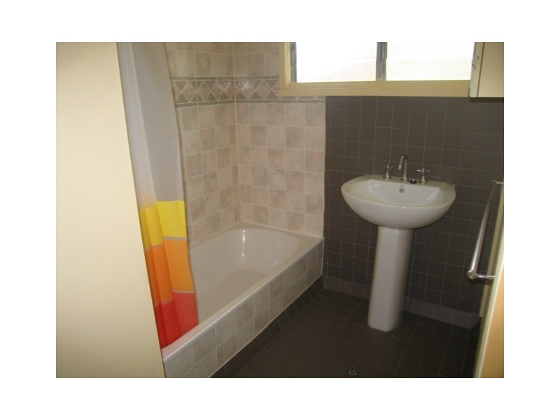 19 Reign Street, Kingston QLD 4114