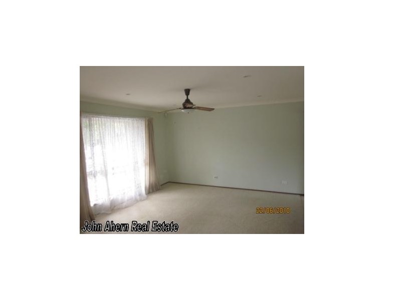 17 Oxley Circuit, Daisy Hill QLD 4127