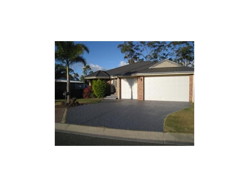44 Bayview Drive, Tanah Merah QLD 4128