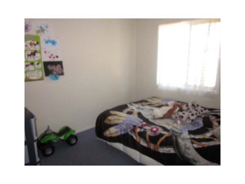 13 Maple Street, Kingston QLD 4114