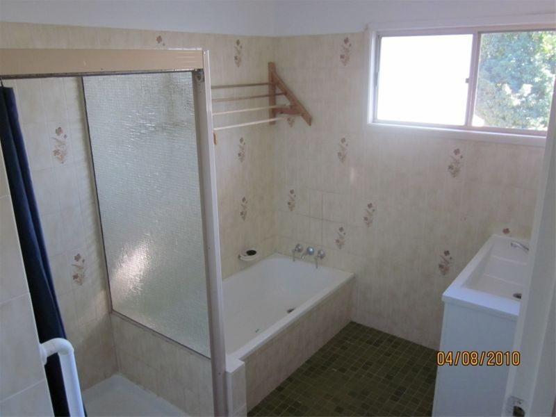 16 KENNY STREET, Woodridge QLD 4114