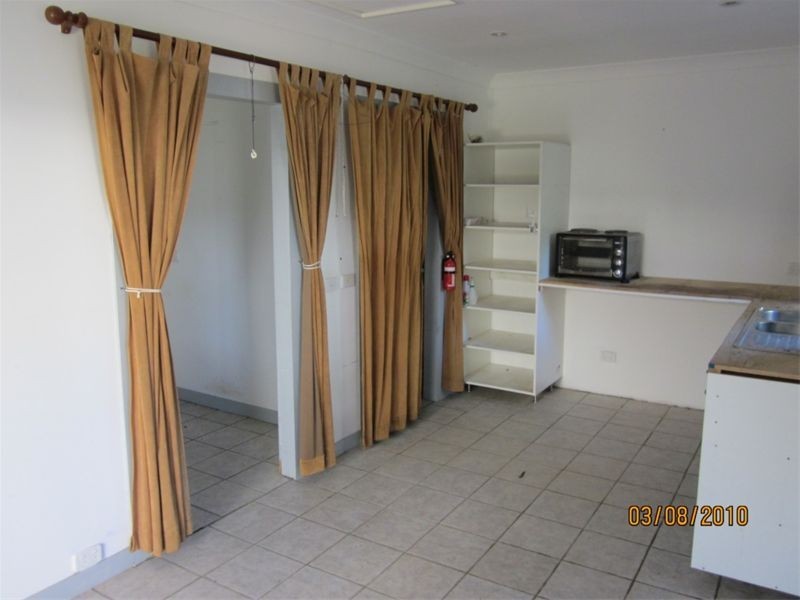 16 KENNY STREET, Woodridge QLD 4114