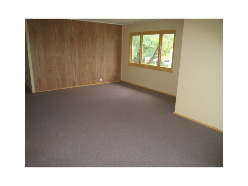 19 Reign Street, Kingston QLD 4114