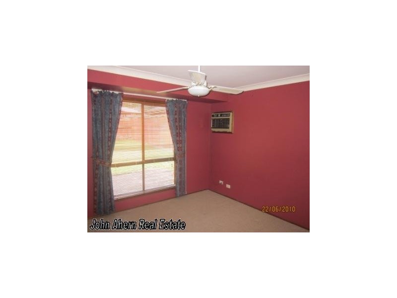 17 Oxley Circuit, Daisy Hill QLD 4127