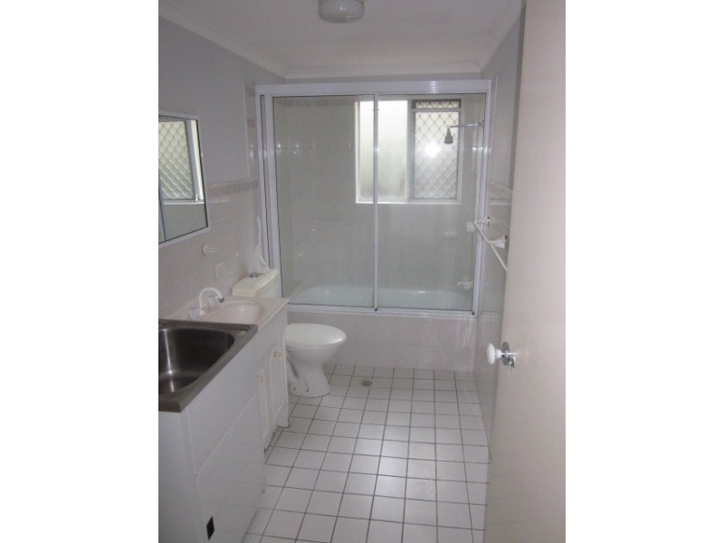 1/34 Pembroke Road, Coorparoo QLD 4151