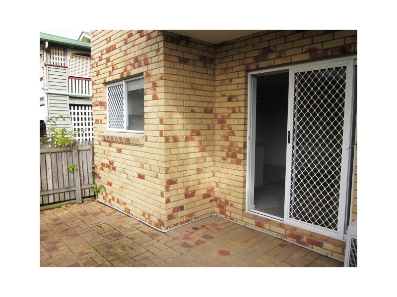 1/34 Pembroke Road, Coorparoo QLD 4151