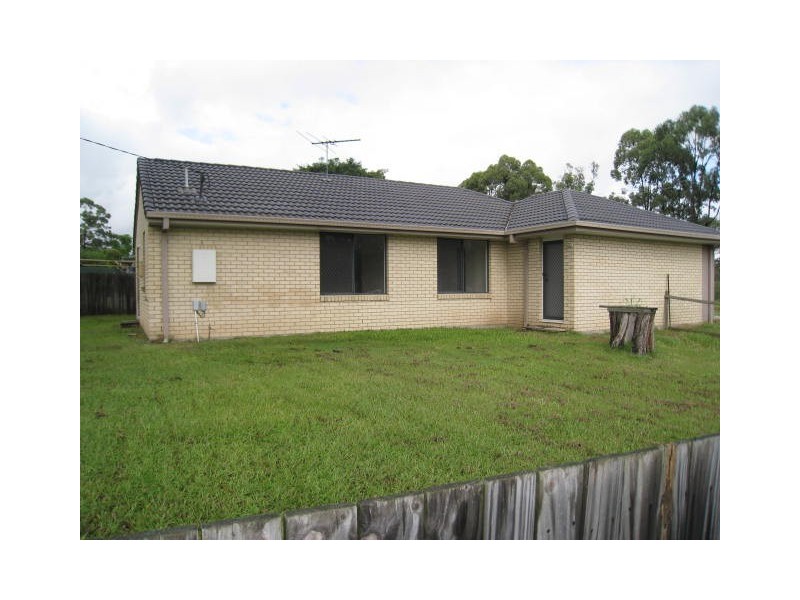 297 Third Avenue, Kingston QLD 4114