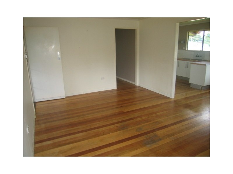 6  Lawson Street, Woodridge QLD 4114