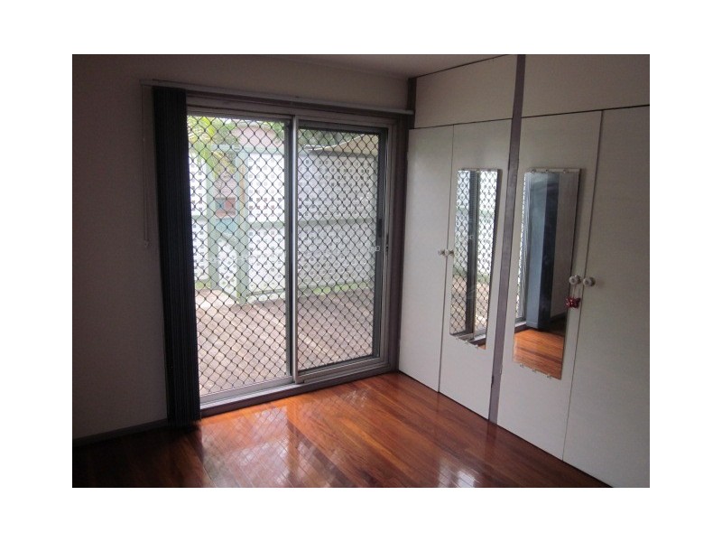 58 Clare Road, Kingston QLD 4114
