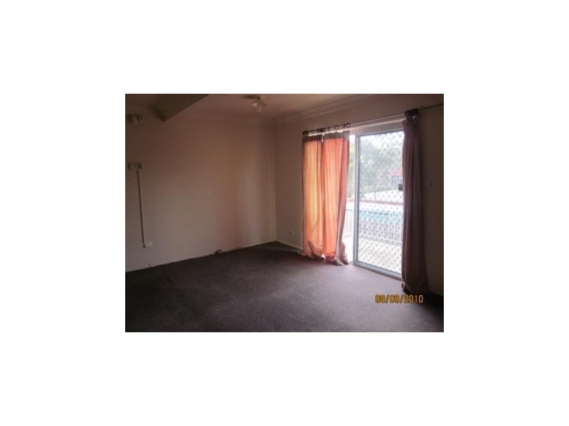 2/50 Defiance Road, Woodridge QLD 4114