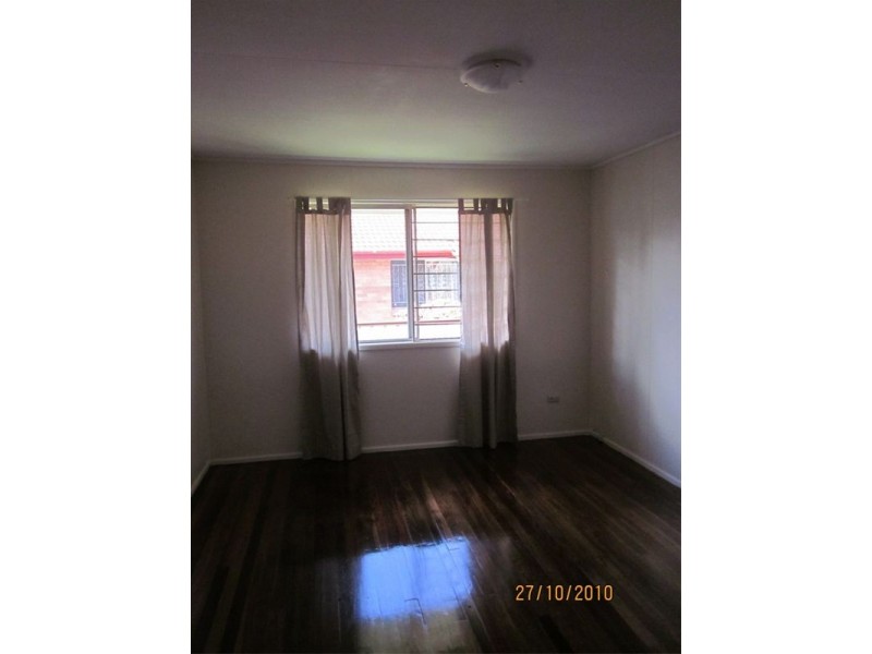 10 Cleopatra Street, Kingston QLD 4114