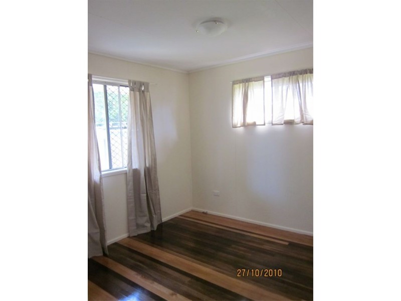 10 Cleopatra Street, Kingston QLD 4114