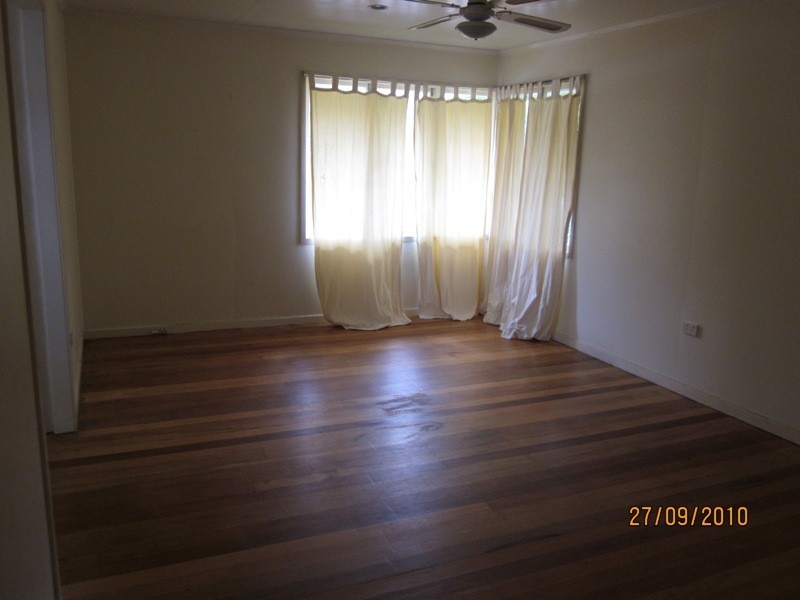 6 Lawson Street, Woodridge QLD 4114