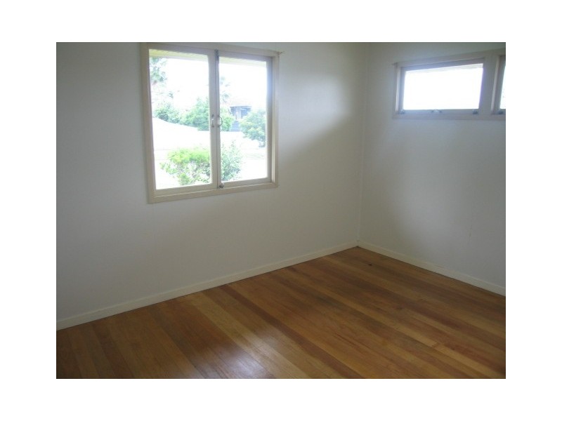 6 Lawson Street, Woodridge QLD 4114