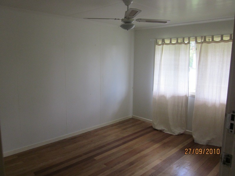 6 Lawson Street, Woodridge QLD 4114