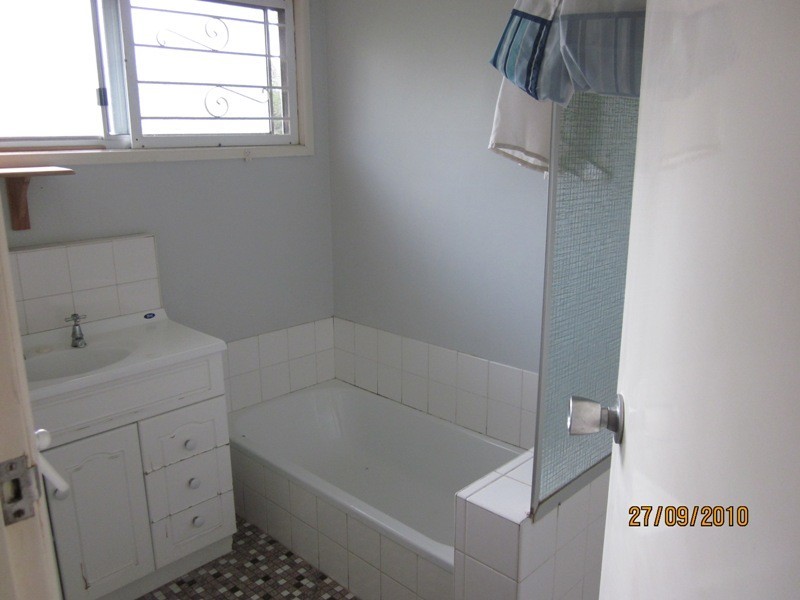 118 NORTH ROAD, Woodridge QLD 4114