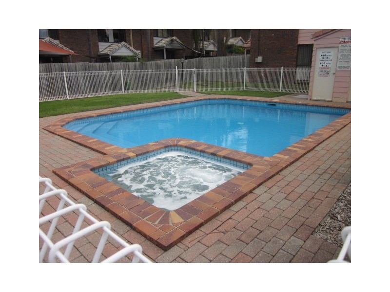 10 Damalis Street, Woodridge QLD 4114