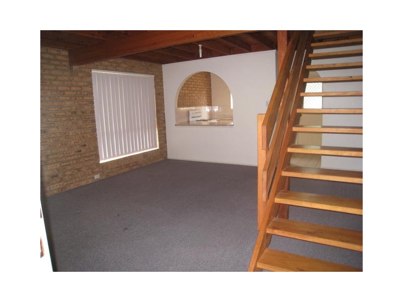 5/38 Charles Ave, Logan Central QLD 4114