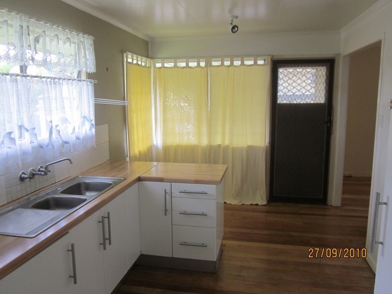 6 Lawson Street, Woodridge QLD 4114