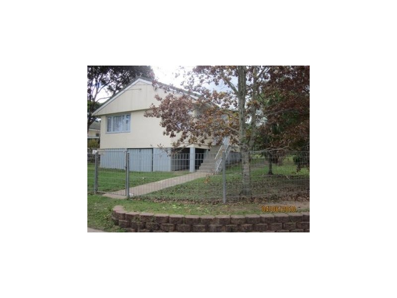 1 Floyd Street, Woodridge QLD 4114