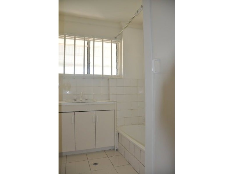1 Floyd Street, Woodridge QLD 4114
