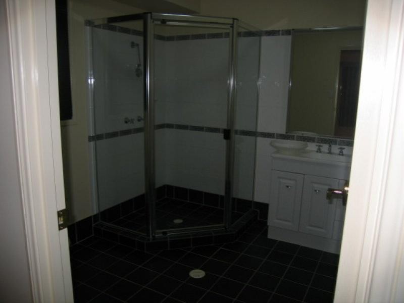 346 Kingston Road, Woodridge QLD 4114