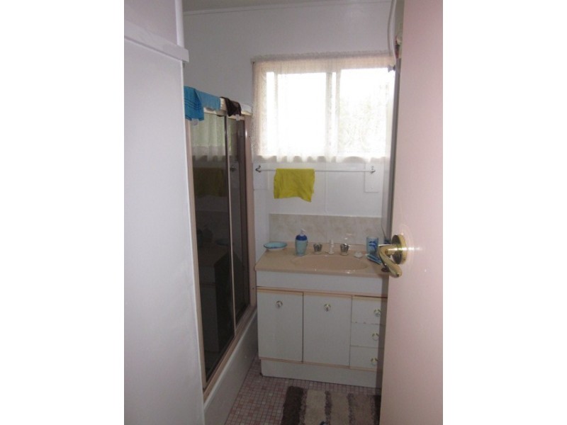 28 Edith Street, Kingston QLD 4114