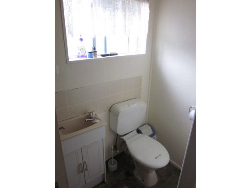 28 Edith Street, Kingston QLD 4114
