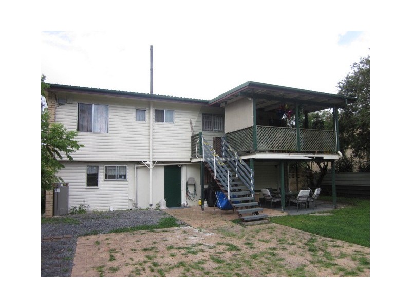 28 Edith Street, Kingston QLD 4114