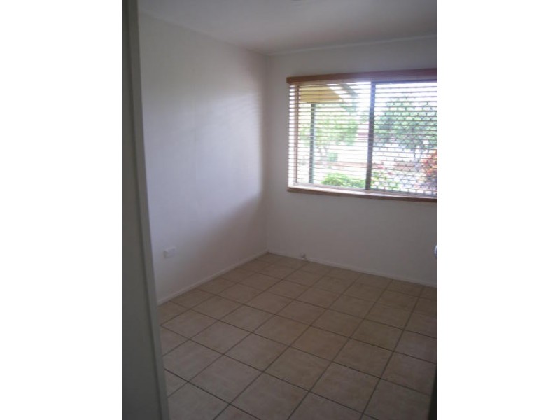 25 Southern Cross Avenue, Darra QLD 4076