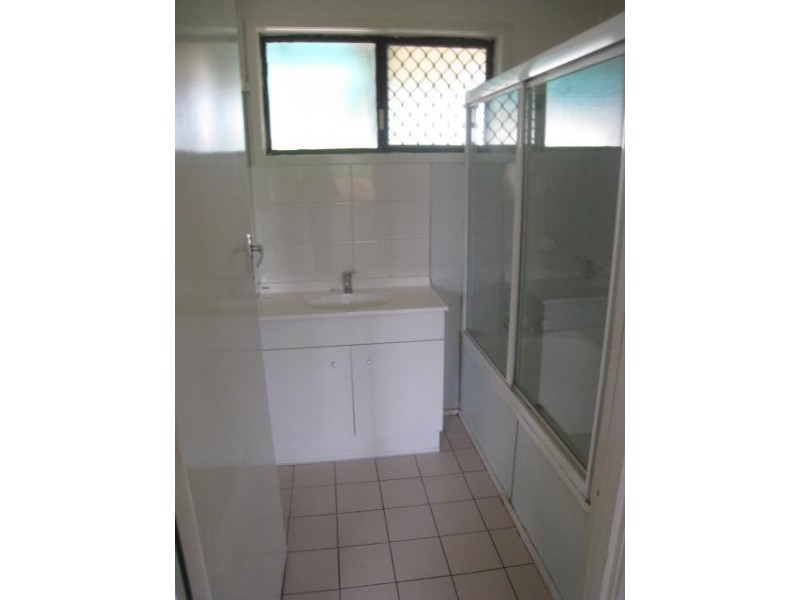 25 Southern Cross Avenue, Darra QLD 4076