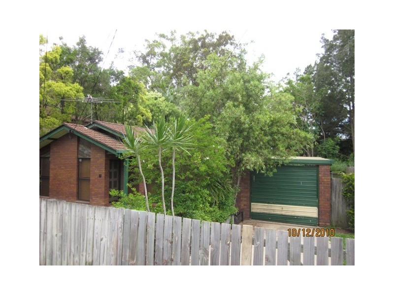 8 Juanita Grove, Springwood QLD 4127
