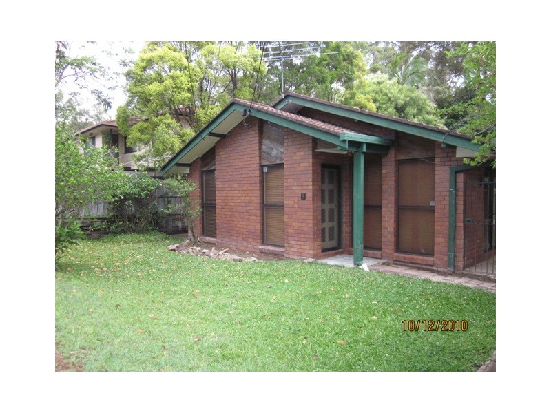 8 Juanita Grove, Springwood QLD 4127