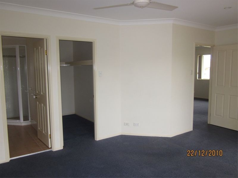 63 White Cedar Circuit, Stretton QLD 4116