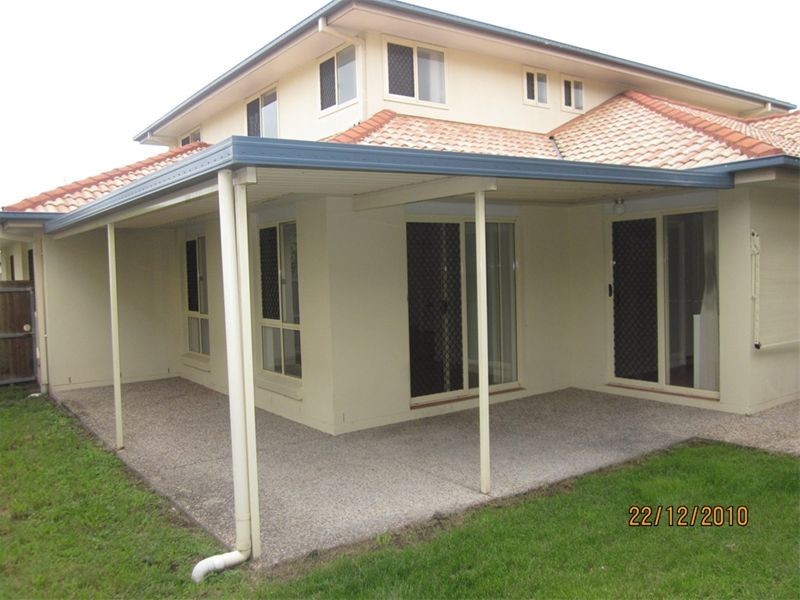 63 White Cedar Circuit, Stretton QLD 4116