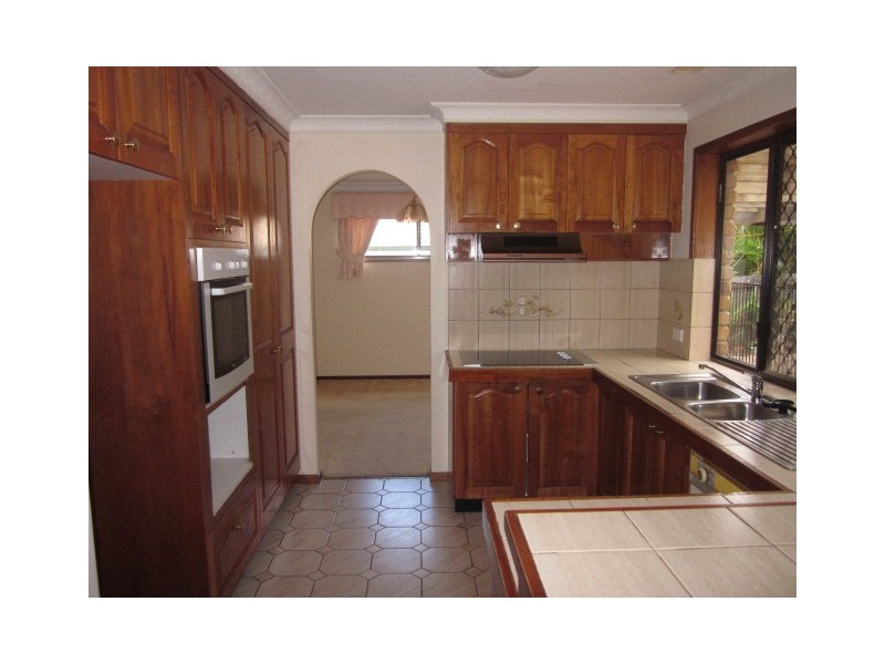 3 HOOVER COURT, Stretton QLD 4116