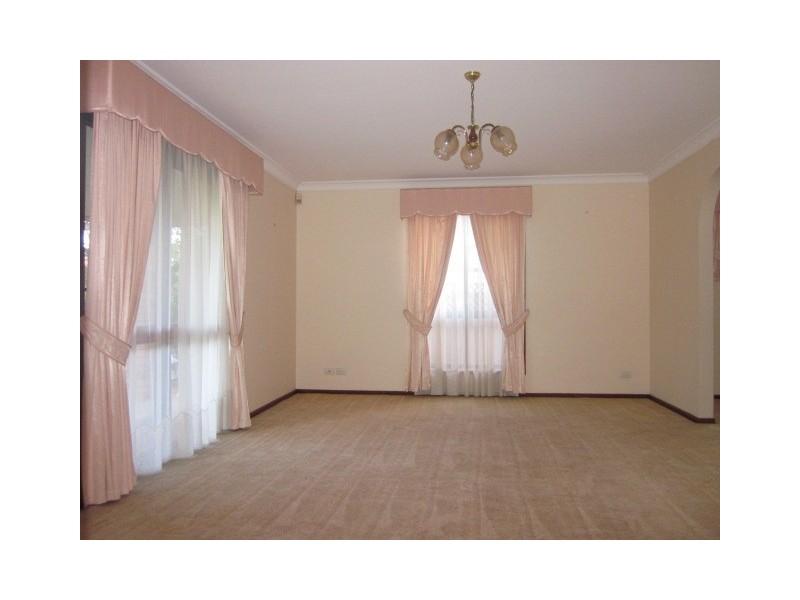 3 HOOVER COURT, Stretton QLD 4116