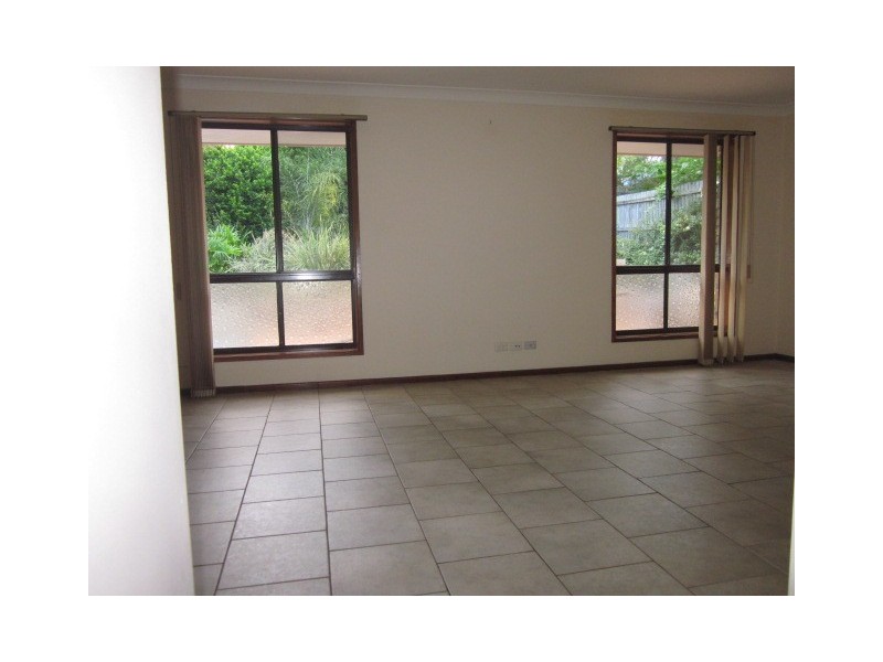 3 HOOVER COURT, Stretton QLD 4116